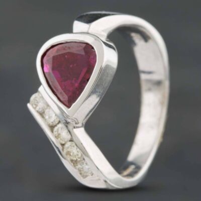 Pre-Owned 9ct White Gold Ruby & Diamond Dress Ring 43351000