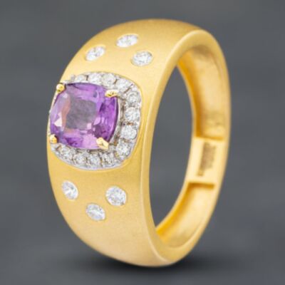Pre-Owned 18ct Yellow Gold Pink Sapphire & Brilliant Cut Diamond Frosted Cluster Ring 43351031