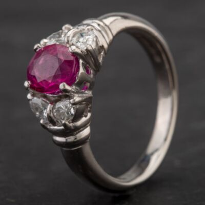 Pre-Owned Platinum 1.03ct Ruby & 0.33ct Diamond Five Stone Ring 4335110