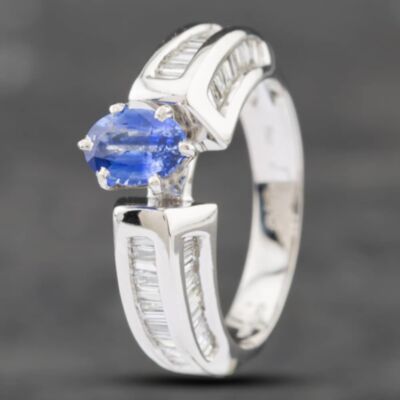 Pre-Owned 14ct White Gold 0.77ct Oval Cut Sapphire & Baguette Cut Diamond Dress Ring 43361101