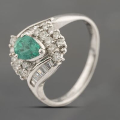 Pre-Owned Platinum 0.67ct Emerald & 0.45ct Diamond Cluster Ring 43371074