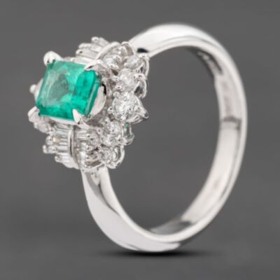 Pre-Owned Platinum 0.73ct Emerald & 0.50ct Diamond Cluster Ring 43371079