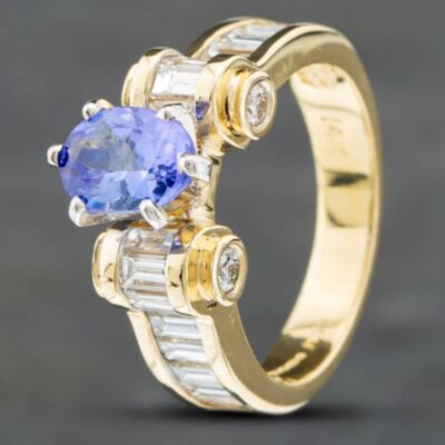 Pre-Owned 14ct Yellow Gold 1.05ct Oval Cut Tanzanite & Diamond Dress Ring 43411003