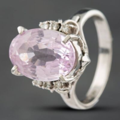 Pre-Owned Platinum 6.35ct Kunzite & 0.11ct Brilliant Cut Diamond Oval Dress Ring 43501005