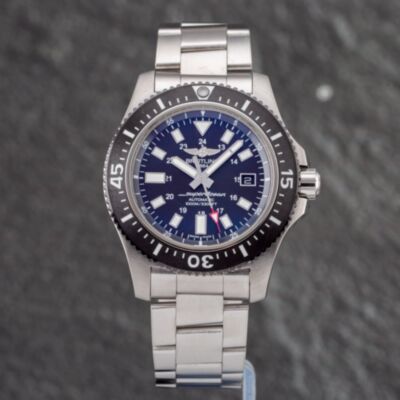 Pre-Owned Breitling Mens Superocean 44 Black Bracelet Watch Y1739310/BF45