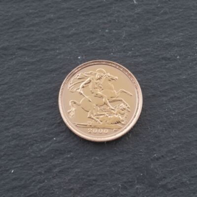 Pre-Owned 22ct Yellow Gold 2000 Queen Elizabeth Half Sovereign Coin 47011230