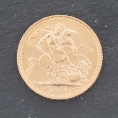 Pre-Owned 22ct Yellow Gold 1974 Queen Elizabeth II Full Sovereign Coin 47021212