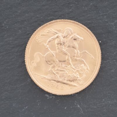Pre-Owned 22ct Yellow Gold 1963 Queen Elizabeth II Full Sovereign Coin 47021213