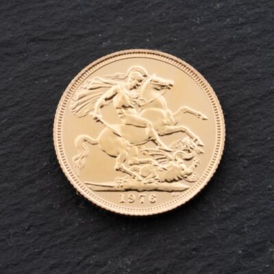 Pre-Owned Yellow Gold Elizabeth II 1976 Full Sovereign Coin 47021303