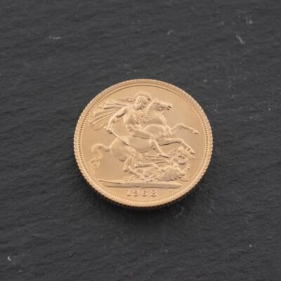 Pre-Owned 22ct Yellow Gold Queen Elizabeth II 1968 Full Sovereign Coin 47021313