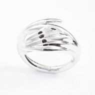 Shaun Leane Sterling Silver Feather Fashion Ring WF001.SSNARZM