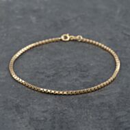Pre-Owned 9ct Yellow Gold 7.25 Inch Box Chain Bracelet 41061273