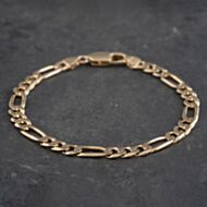 Pre-Owned 9ct Yellow Gold 8 Inch Figaro Chain Bracelet 41081198