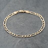 Pre-Owned 9ct Yellow Gold 3+1 Link 8 Inch Figaro Chain Bracelet 41081293