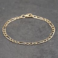 Pre-Owned 9ct Yellow Gold 8.5 Inch Figaro Chain Bracelet 41081299