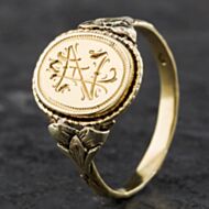 Pre-Owned Vintage 14ct Yellow Gold Signet Ring 4109152