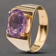 Pre-Owned 9ct Yellow Gold Oval Cut Amethyst Single Stone Dress Ring 41102278