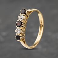 Pre-Owned Vintage 9ct Yellow Gold Synthetic White Spinel And Garnet Graduated Five Stone Ring 41103129
