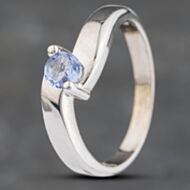 Pre-Owned 9ct White Gold Tanzanite Dress Ring 41103184