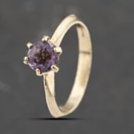 Pre-Owned 9ct Yellow Gold Amethyst Six Claw Dress Ring 41103505