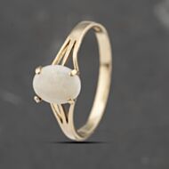 Pre-Owned 9ct Yellow Gold Opal Oval Dress Ring 41103526