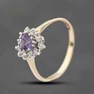 Pre-Owned 9ct Yellow Gold Amethyst & Cubic Zirconia Heart Cluster Ring 41103802