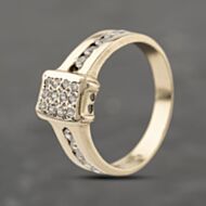 Pre-Owned 9ct Yellow Gold Cubic Zirconia Cluster Ring 41103930
