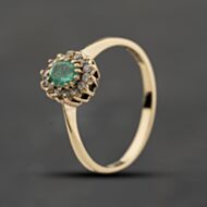 Pre-Owned 9ct Yellow Gold Emerald & Cubic Zirconia Cluster Ring 41103940
