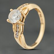 Pre-Owned 9ct Yellow Gold Cubic Zirconia Round Shoulder Set Solitaire Ring 41103947