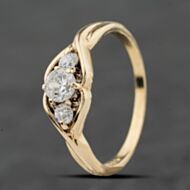 Pre-Owned 9ct Yellow Gold Cubic Zirconia Three Stone Ring 41104097