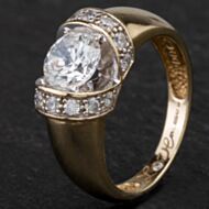 Pre-Owned 14ct Yellow Gold Cubic Zirconia Dress Ring 4110409