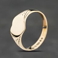 Pre-Owned 9ct Yellow Gold Plain Heart Signet Ring 41104117