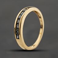 Pre-Owned 9ct Yellow Gold Colour Changing Garnet Channel Set Half Eternity Ring 41104190