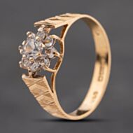 Pre-Owned 9ct Yellow Gold Cubic Zirconia Flower Cluster Ring 41104199