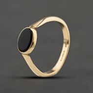 Pre-Owned 9ct Yellow Gold Onyx Oval Signet Ring 41104345