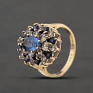 Pre-Owned 9ct Yellow Gold Synthetic Stone Oval Cluster Ring 41104346