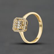 Pre-Owned 18ct Yellow Gold Cubic Zirconia Cluster Ring 41104437