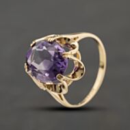 Pre-Owned 9ct Yellow Gold Amethyst Oval Dress Ring 41104462