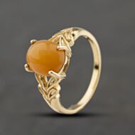 Pre-Owned 9ct Yellow Gold Carnelian Oval Dress Ring 41104479