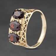 Pre-Owned Vintage 9ct Yellow Gold Garnet Three Stone Ring 41104522