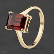 Pre-Owned Yellow Gold Garnet Oblong Dress Ring 41104639