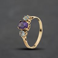 Pre-Owned 9ct Yellow Gold Amethyst & Blue Topaz Three Stone Ring 41104705