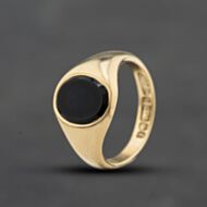 Pre-Owned 9ct Yellow Gold Onyx Oval Signet Ring 41104736