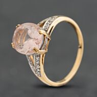 Pre-Owned 9ct Yellow Gold Rose Quartz & White Zircon Large Oval Dress Ring 41104812