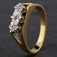 Pre-Owned Vintage 18ct Yellow Gold Brilliant Cut Diamond Hallmarked Birmingham 1979 Three Stone Ring 4112056