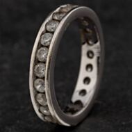 Pre-Owned 18ct White Gold 1.05ct Brilliant Cut Diamond Full Eternity Ring 4112122