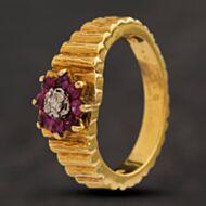 Pre-Owned Vintage 18ct Yellow Gold Ruby & Diamond Cluster Ring 4112315