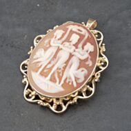 Pre-Owned 9ct Yellow Gold Cameo Oval Three Graces Brooch 41131106