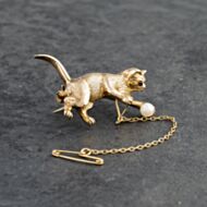 Pre-Owned Vintage 9ct Yellow Gold Cultured Pearl & Ruby Cat Brooch 41131128