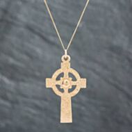 Pre-Owned 9ct Yellow Gold Celtic Cross Pendant & 18 Inch Curb Chain 41141830